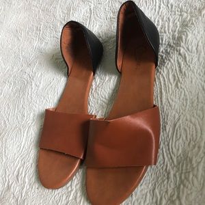 Women’s Flats